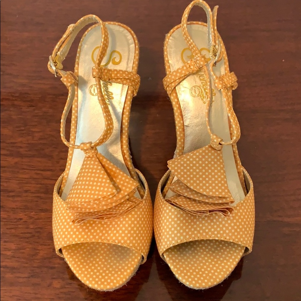 Seychelles Yellow White Polka Dot Espadrilles